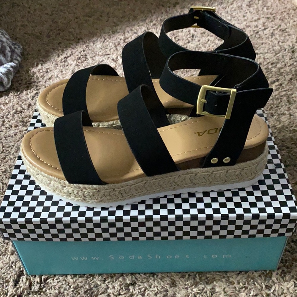 Brand new wedge Sandals